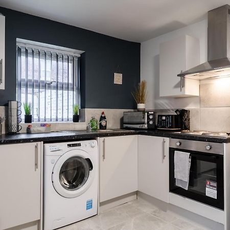 Immaculate 4 Bed In Liverpool By Hinkley Homes Short Lets & Serviced Accommodation Esterno foto