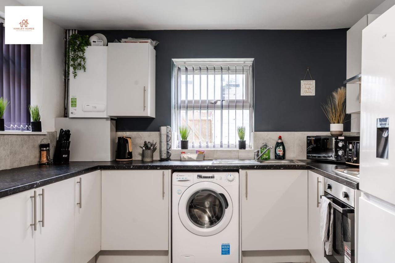 Immaculate 4 Bed In Liverpool By Hinkley Homes Short Lets & Serviced Accommodation Esterno foto